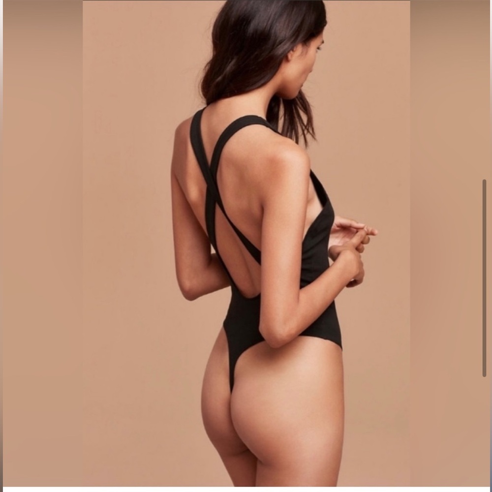 ARITZIA WILFRED FREE RED MARIE BODYSUIT